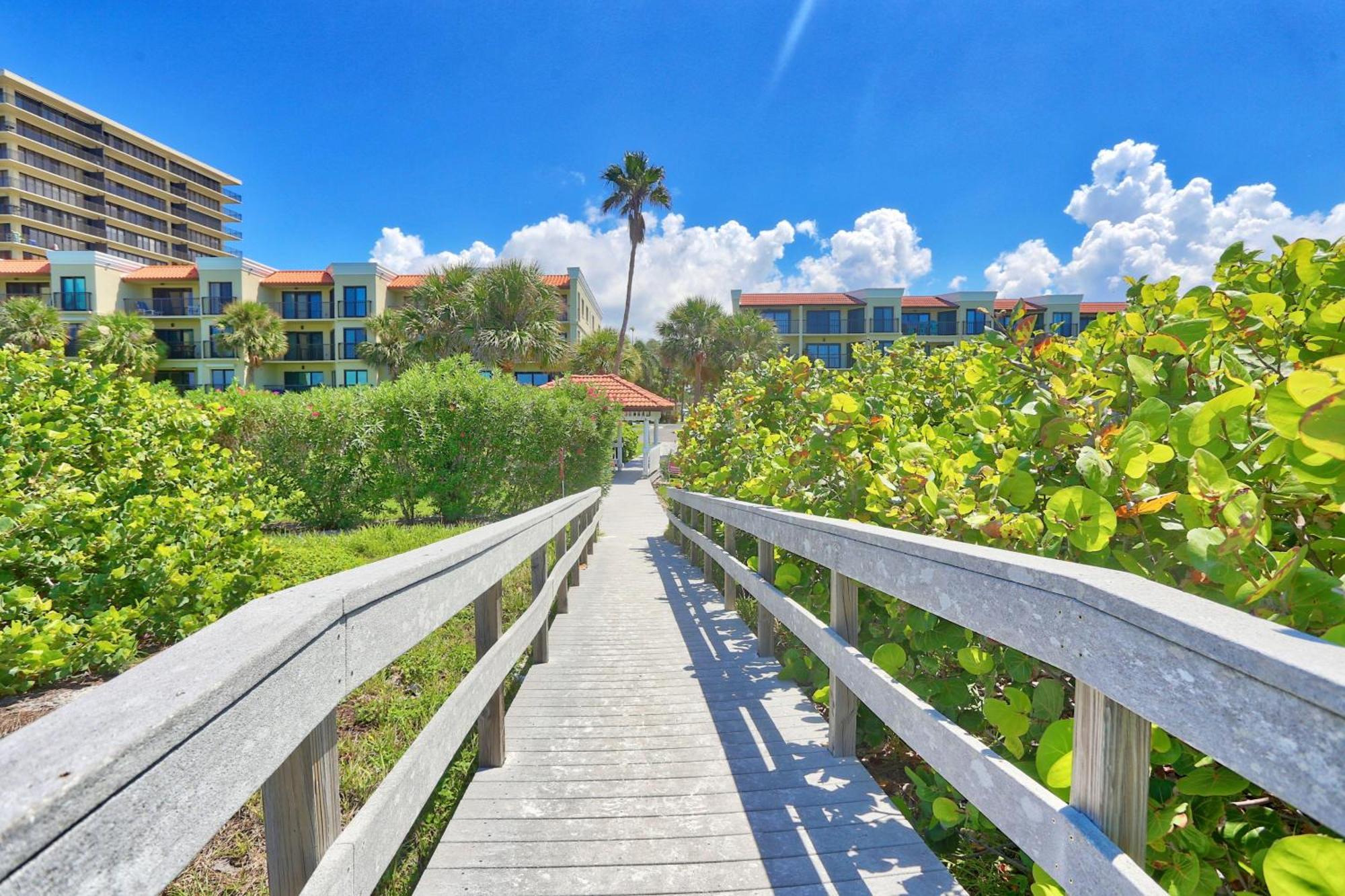 Villa Land'S End 10-303 Beach Front - Premier à St. Pete Beach Extérieur photo