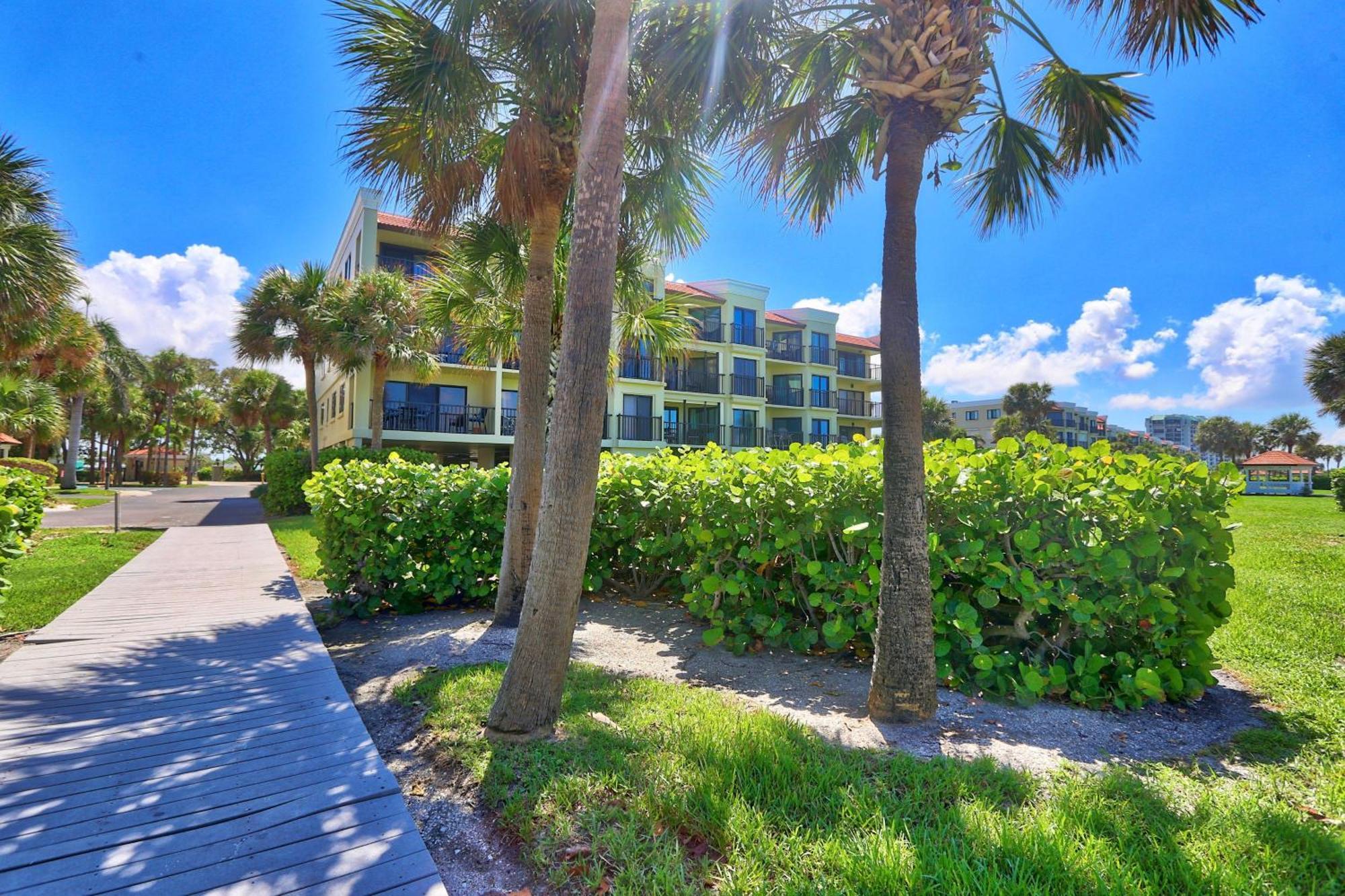 Villa Land'S End 10-303 Beach Front - Premier à St. Pete Beach Extérieur photo