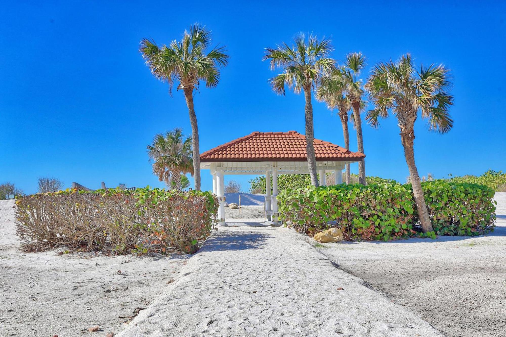 Villa Land'S End 10-303 Beach Front - Premier à St. Pete Beach Extérieur photo